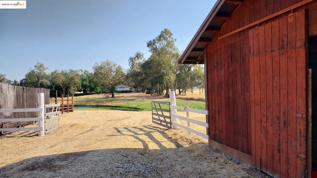1408 Riosa Rd Property Photo 46