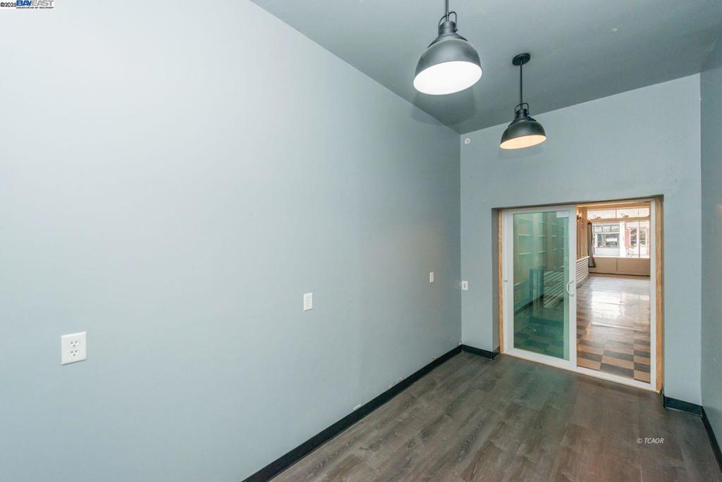 515 Main St. Property Photo 14