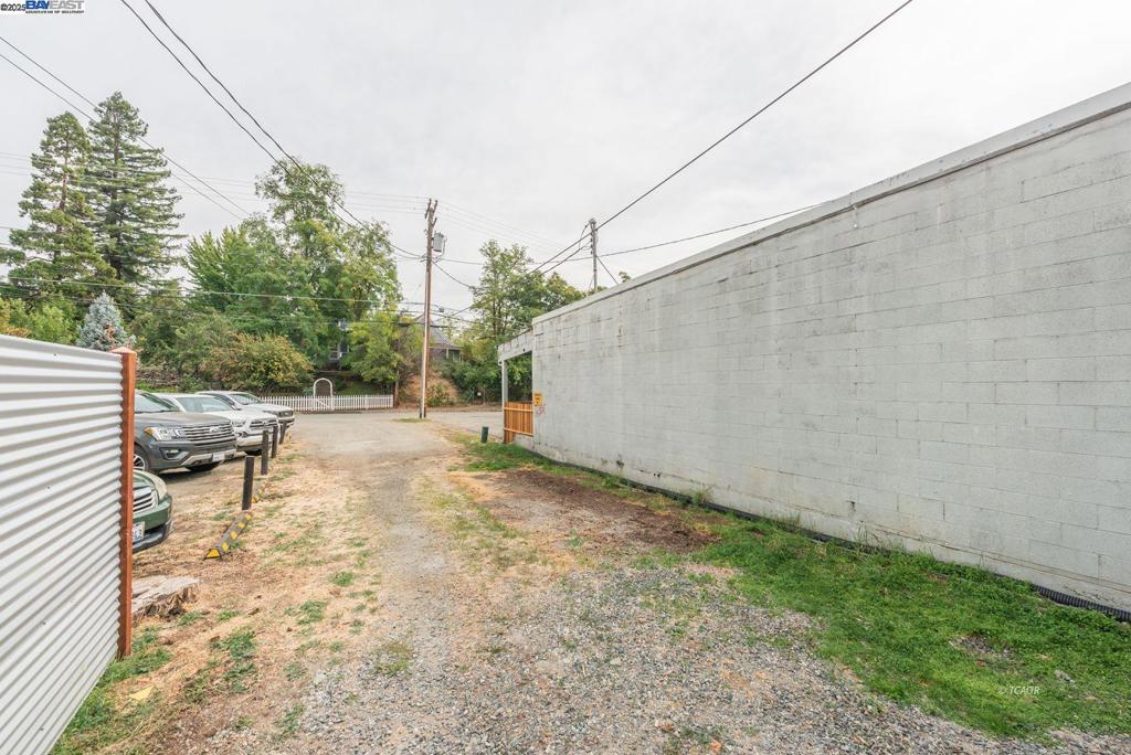 515 Main St. Property Photo 27