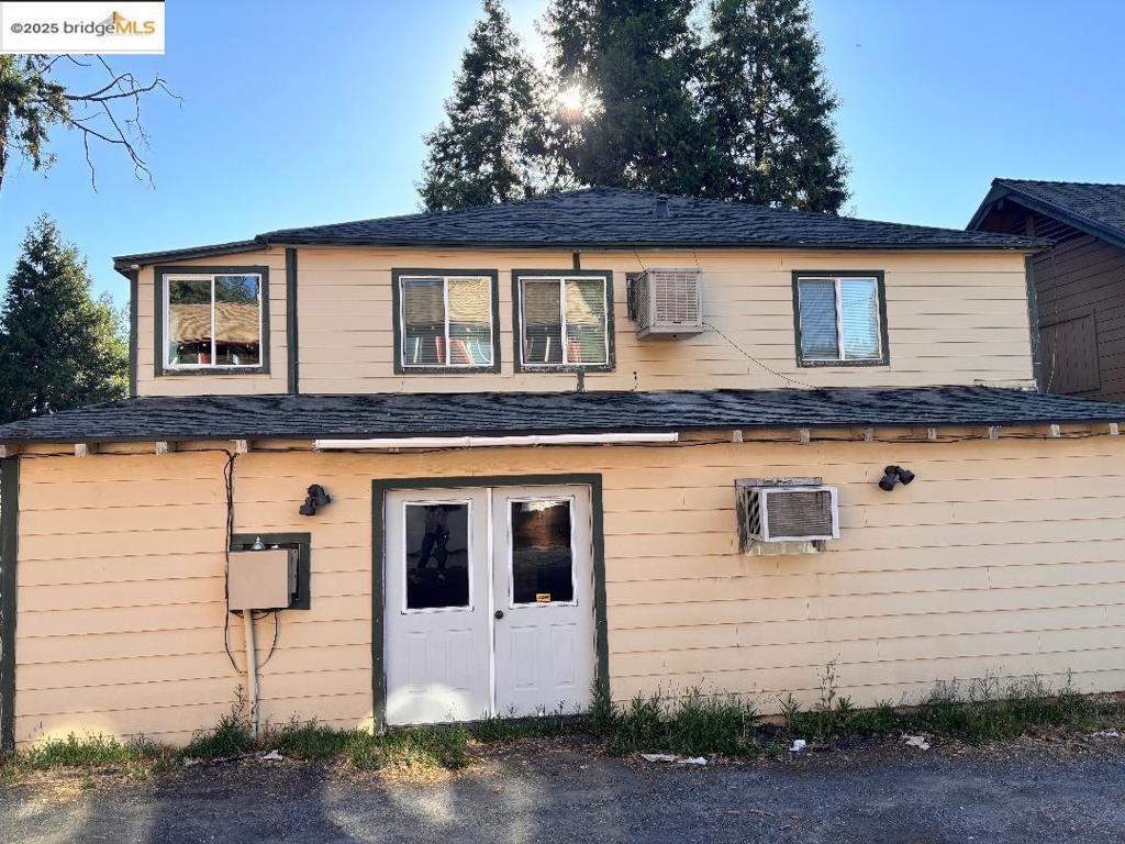 18760 Cedar Drive Property Photo 2