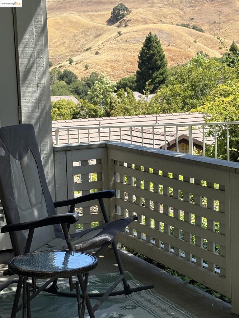 256 Napoli Court Property Photo 4