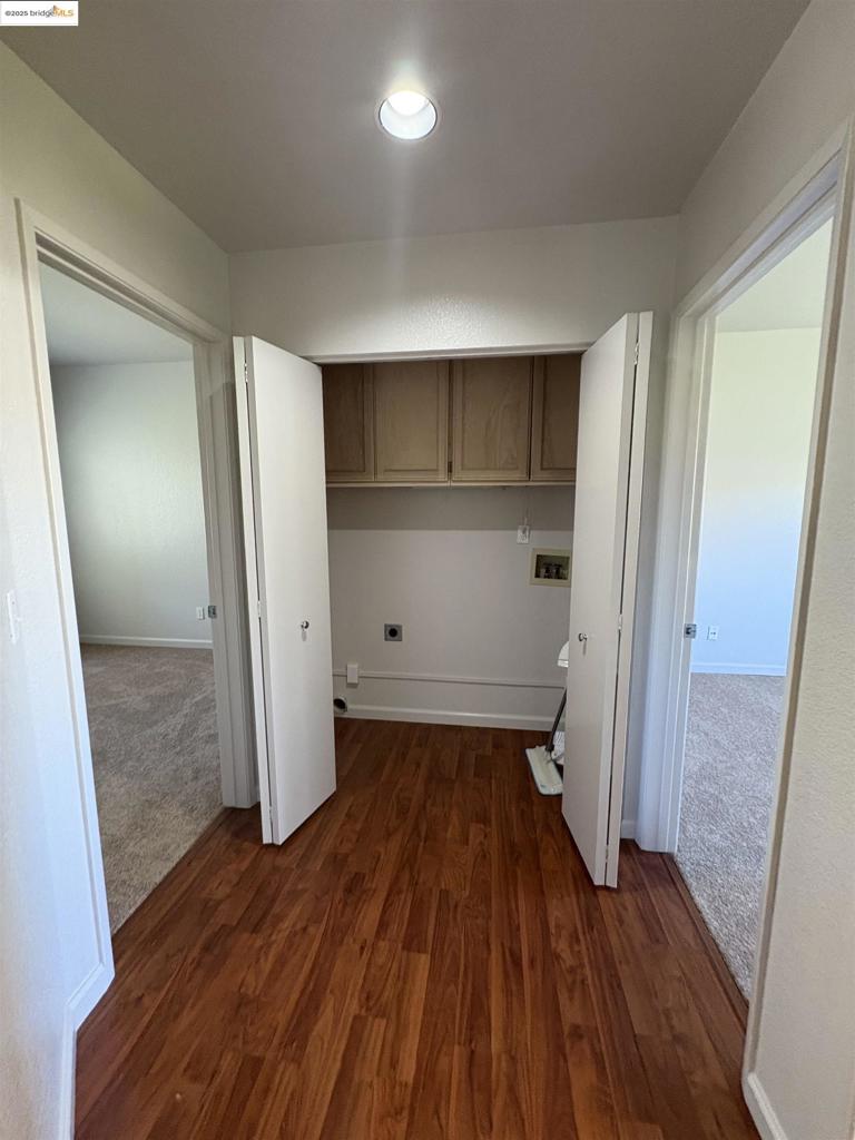 256 Napoli Court Property Photo 6