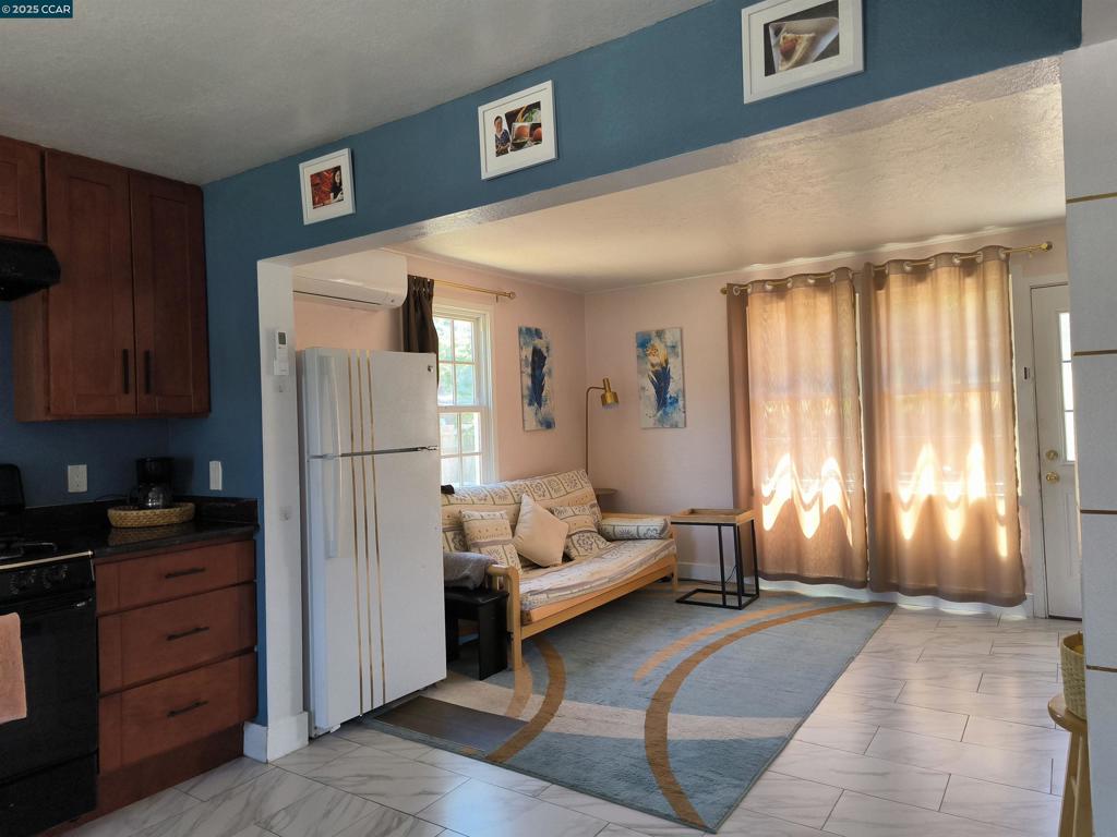 13 Werden St Property Photo 1