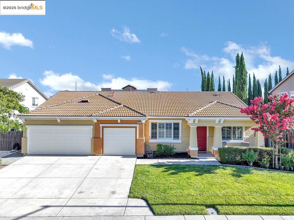 2107 Chicory Dr Property Photo 1