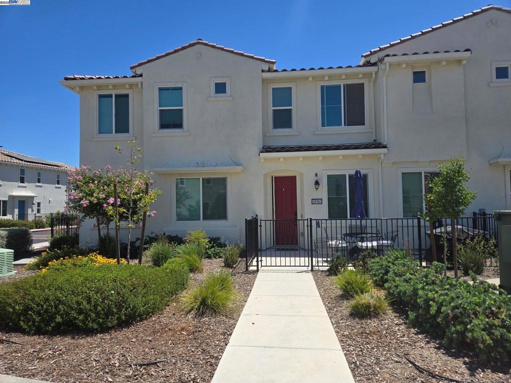 5301 E Commerce Way 54102 Property Photo 1
