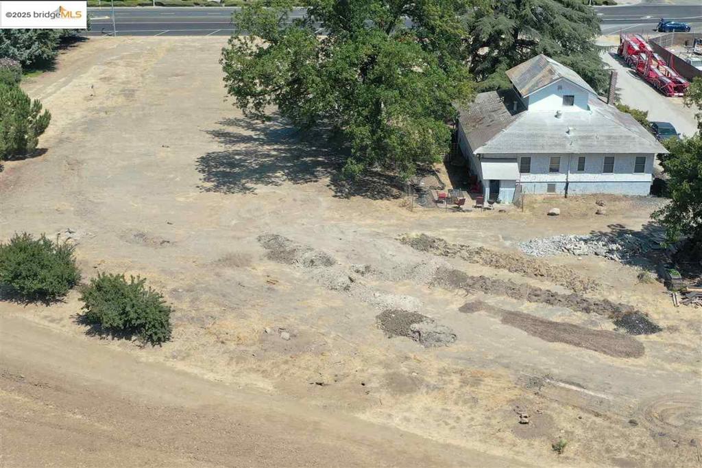 3041 Walnut Blvd Property Photo 5