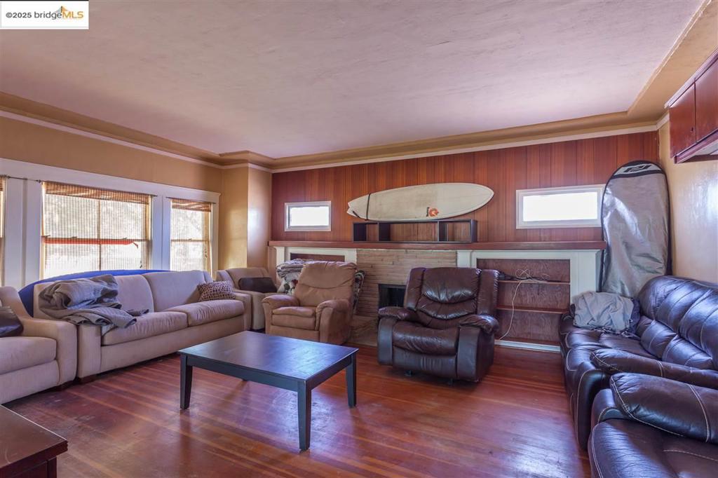 3041 Walnut Blvd Property Photo 20