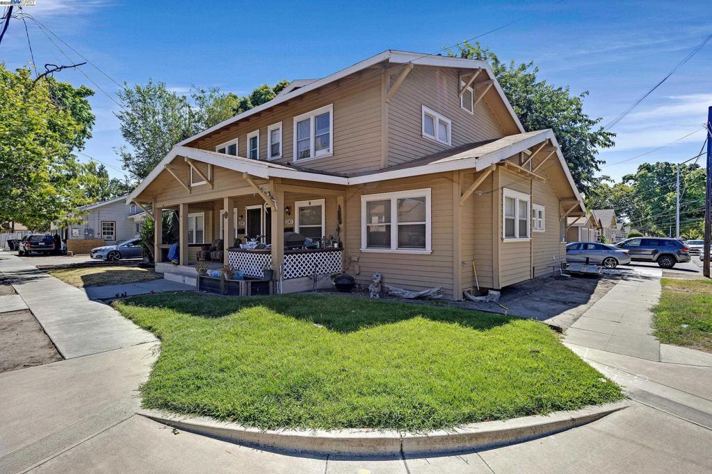1241 Parker Ave Property Photo 1