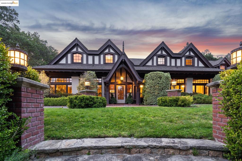 45 Glen Alpine Property Photo 1