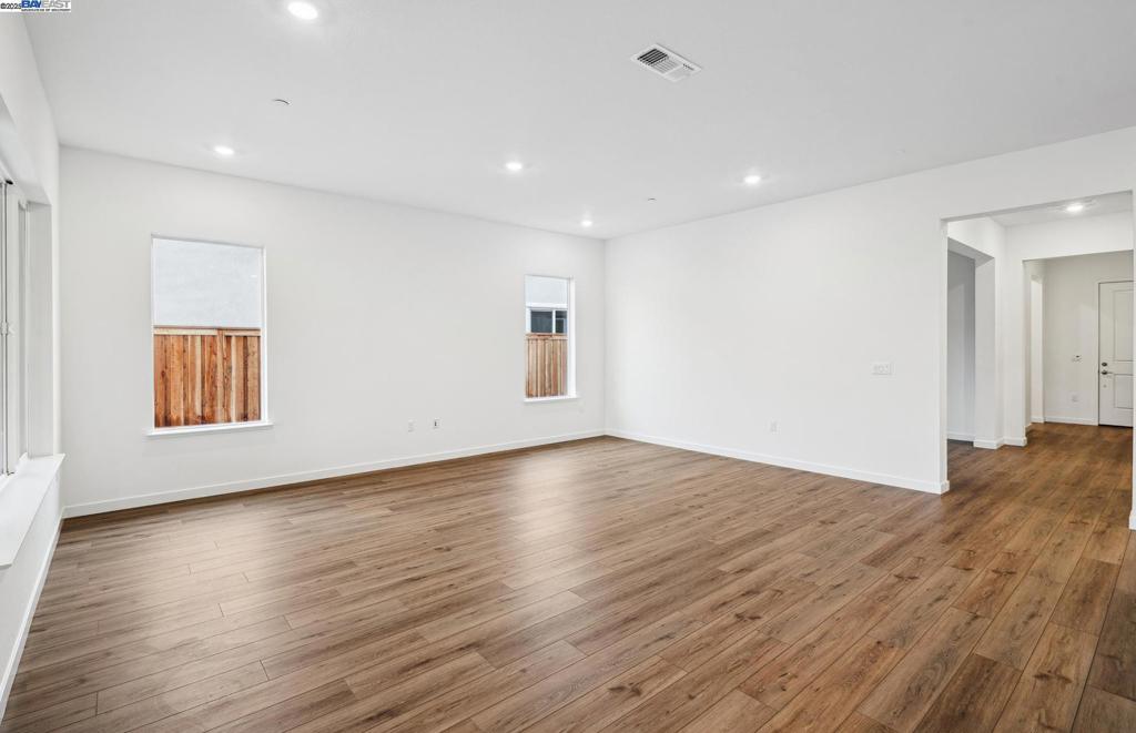 17618 Brightwood Avenue Property Photo 8