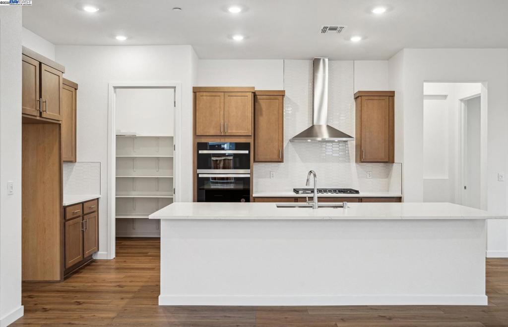 17618 Brightwood Avenue Property Photo 10