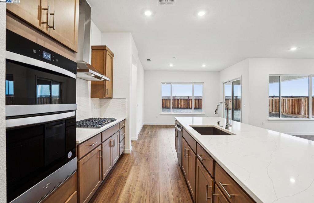 17618 Brightwood Avenue Property Photo 12