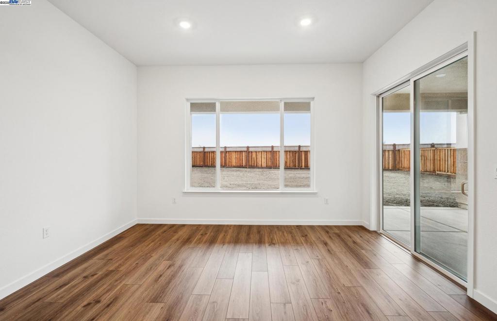 17618 Brightwood Avenue Property Photo 15