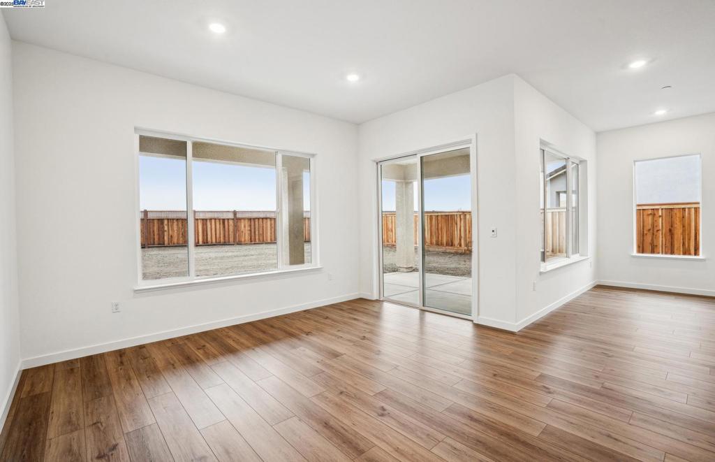 17618 Brightwood Avenue Property Photo 16