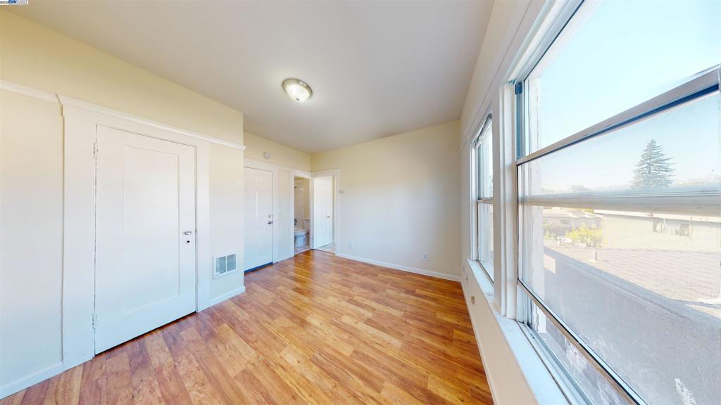 2605 High St Property Photo 12