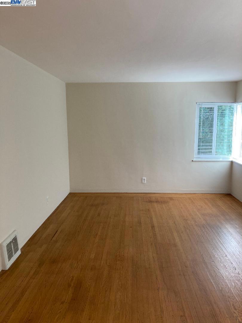 2268 Park Blvd Property Photo 7