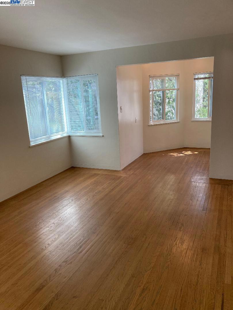 2268 Park Blvd Property Photo 8