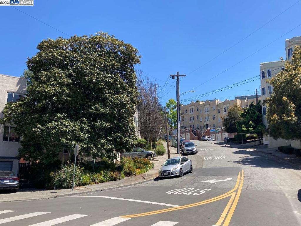 2268 Park Blvd Property Photo 16