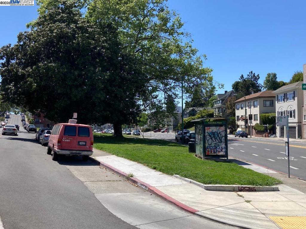 2268 Park Blvd Property Photo 17