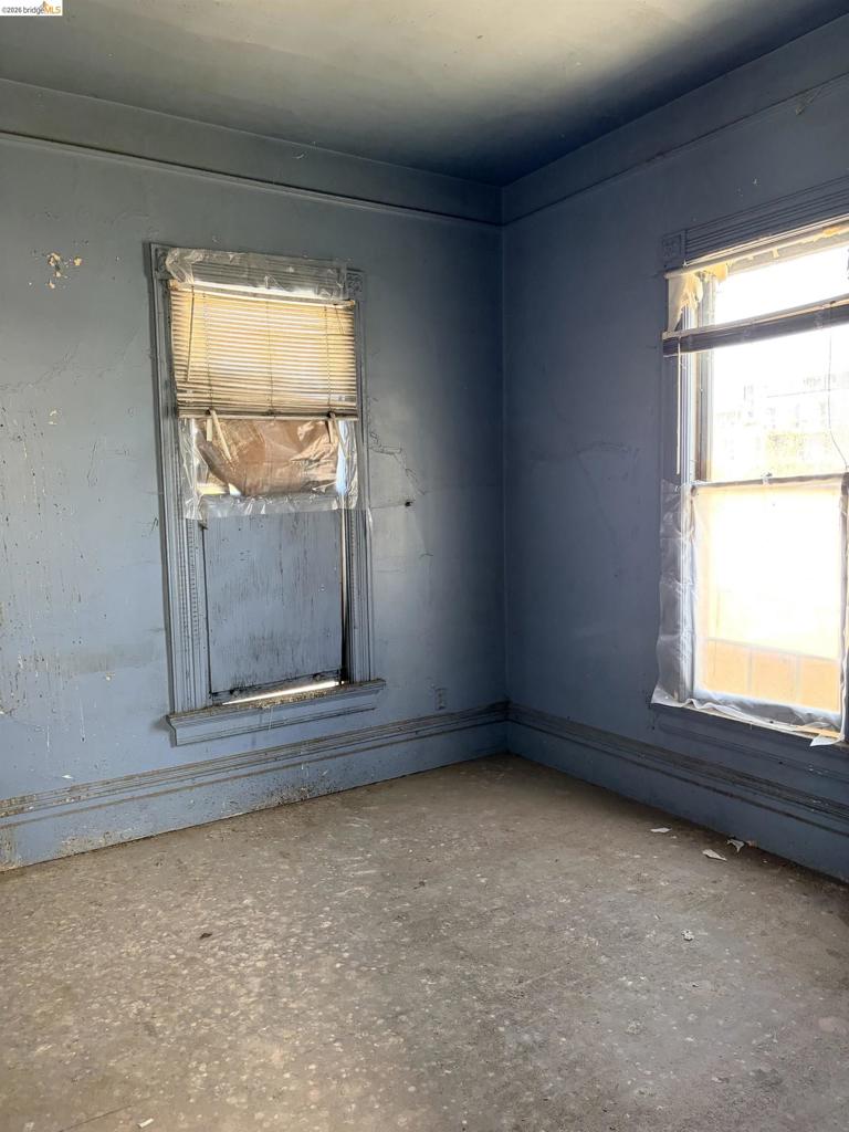2509 Dwight Way Property Photo 13