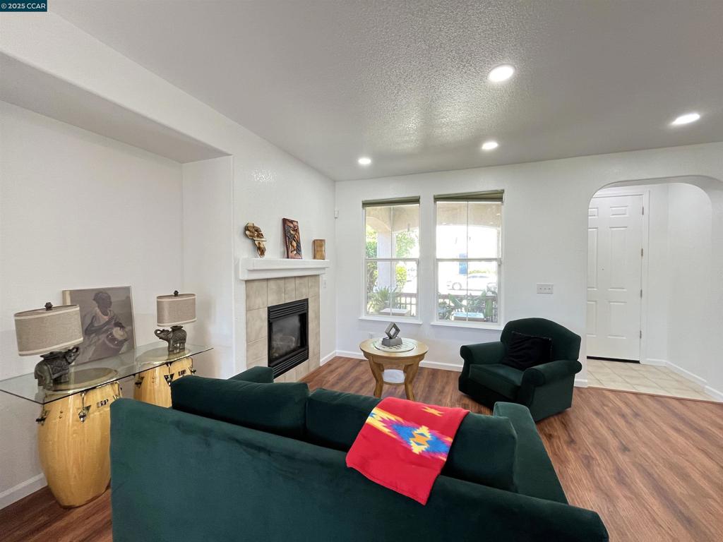 1870 Zurlo Way Property Photo 11