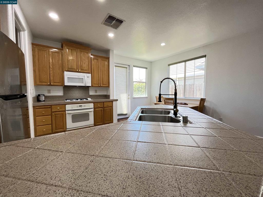 1870 Zurlo Way Property Photo 17