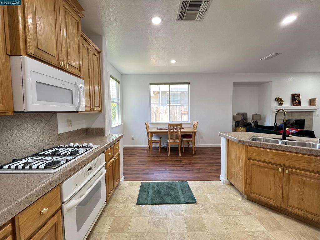 1870 Zurlo Way Property Photo 21