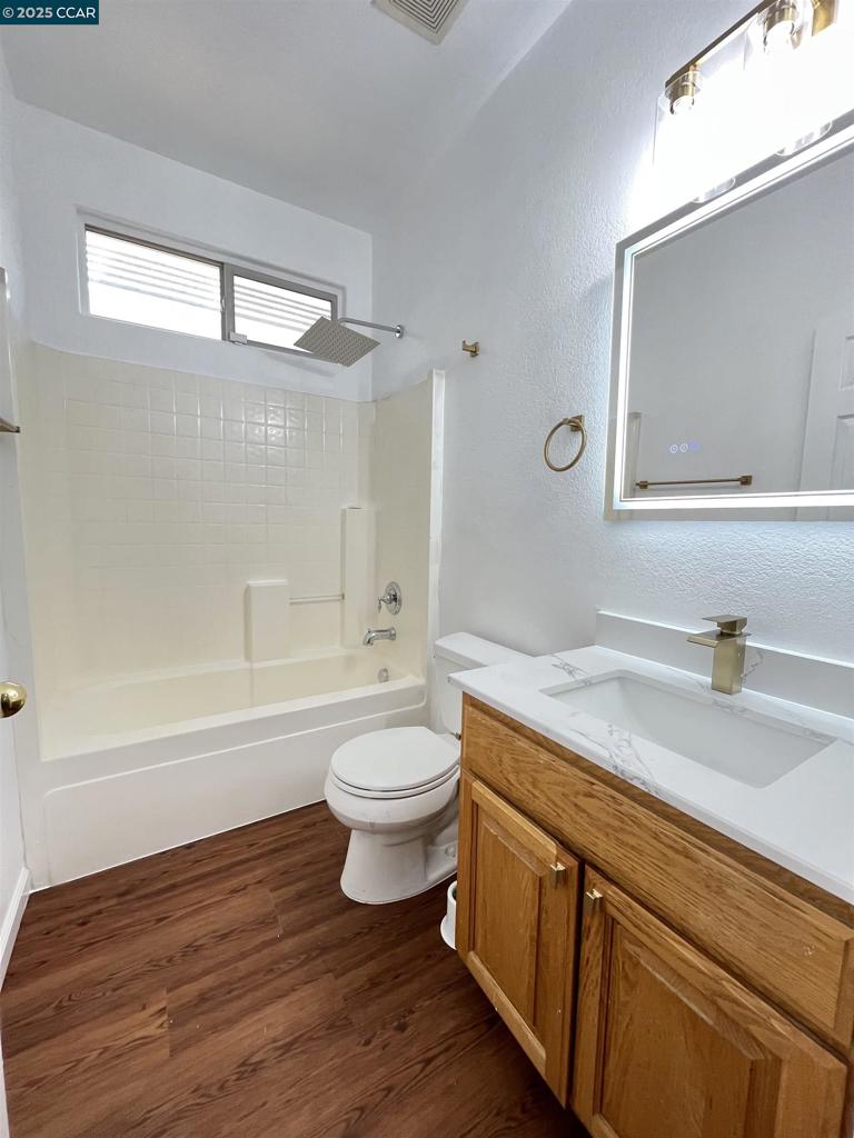 1870 Zurlo Way Property Photo 25