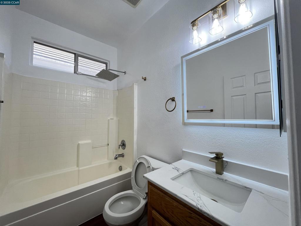 1870 Zurlo Way Property Photo 31