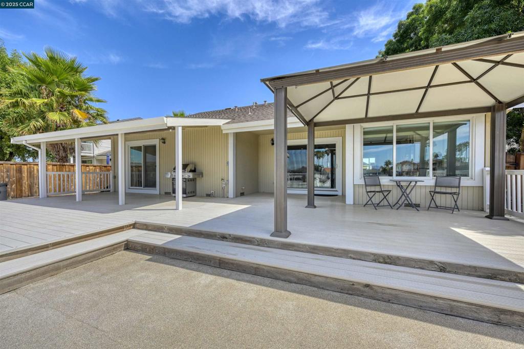 51 Discovery Bay Blvd Property Photo 36