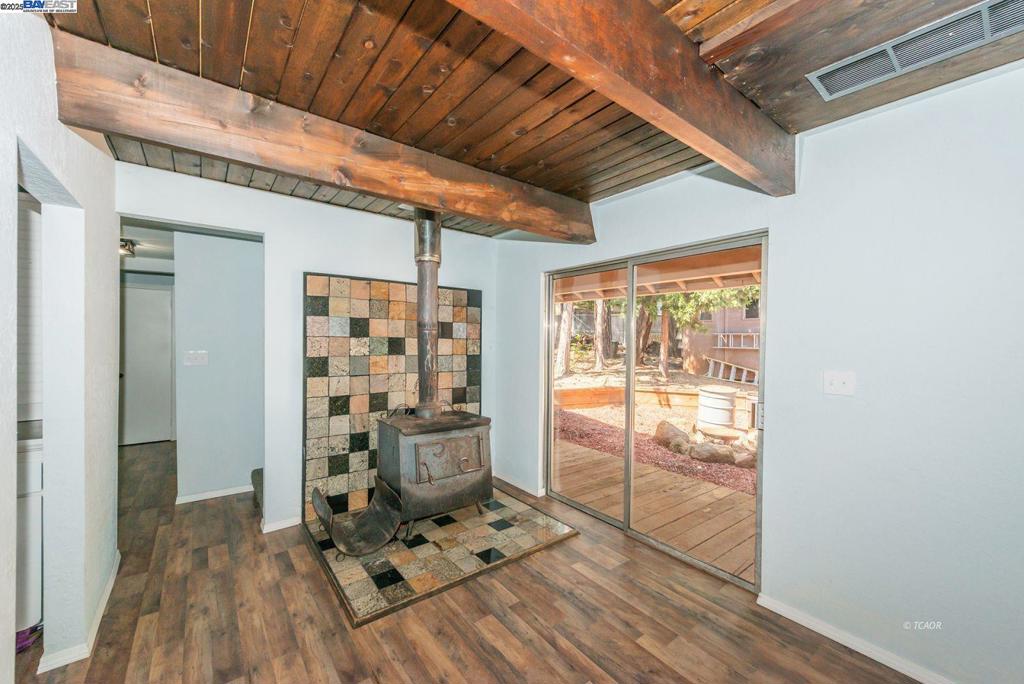 230 Mary Ave Property Photo 8
