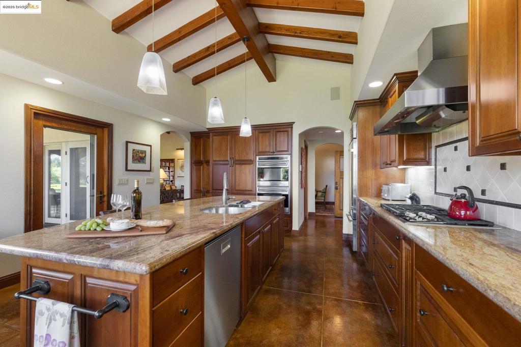 10270 Slate Rim Rd Property Photo 16