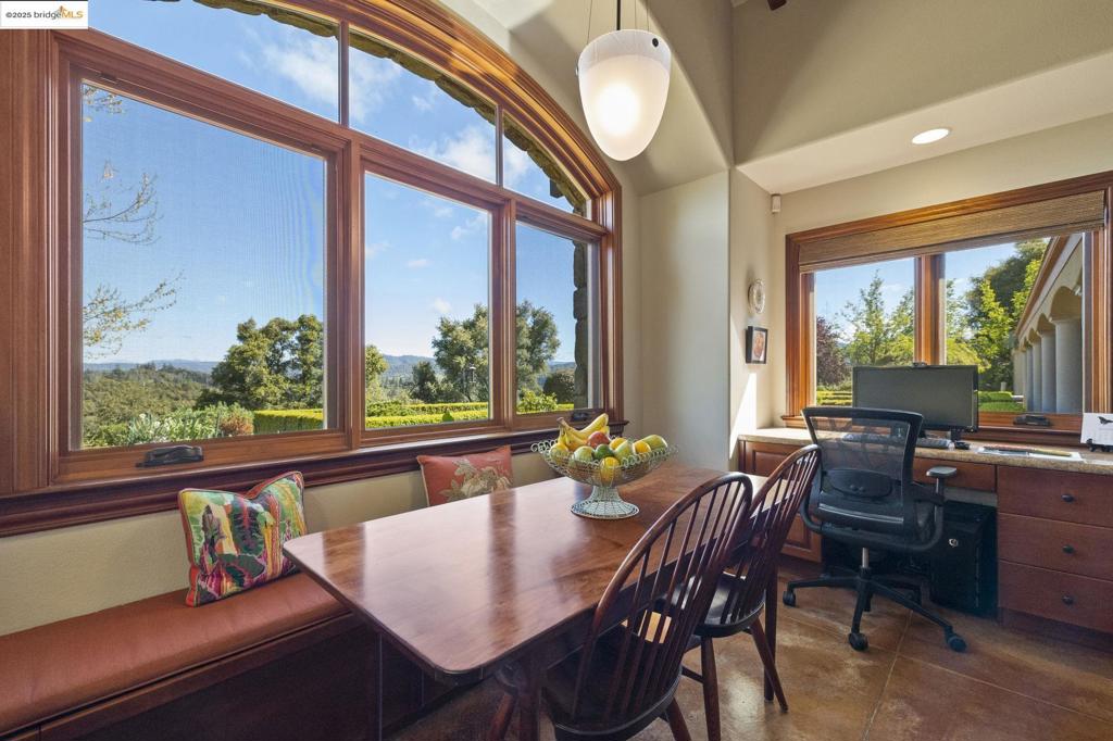 10270 Slate Rim Rd Property Photo 17
