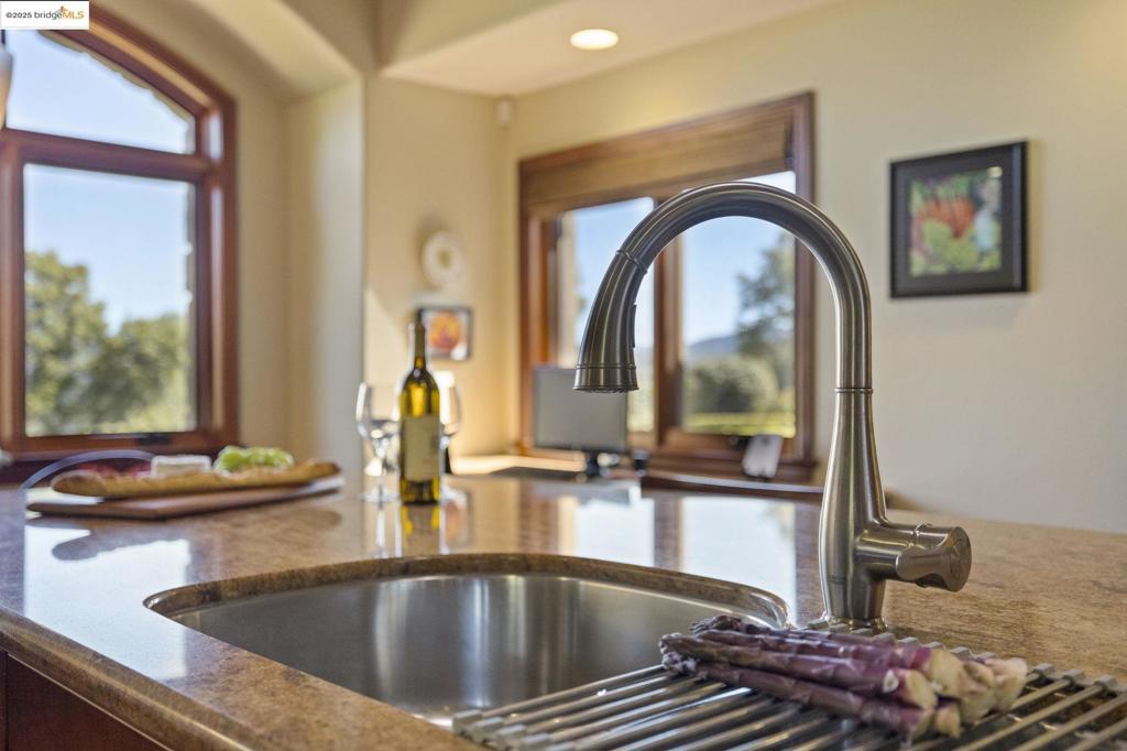 10270 Slate Rim Rd Property Photo 19