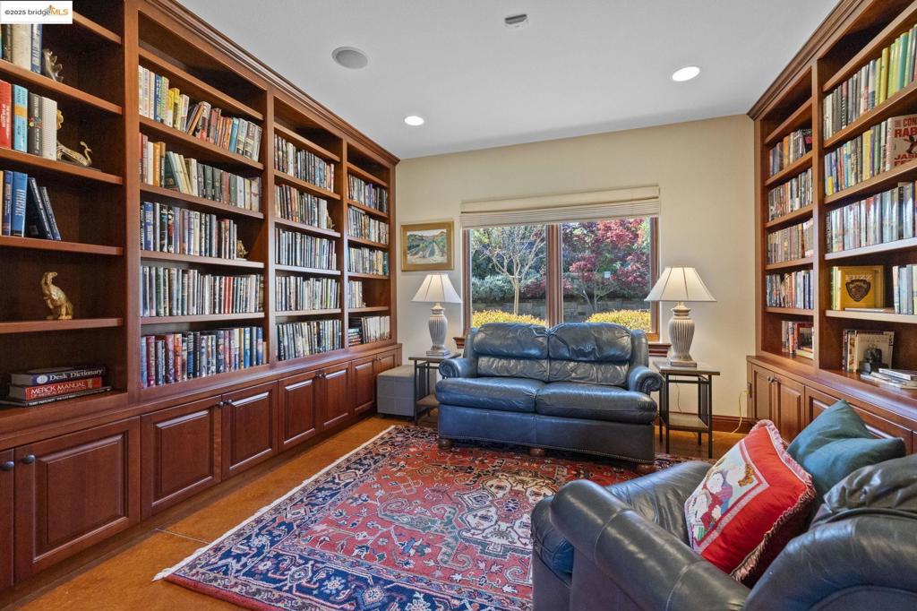 10270 Slate Rim Rd Property Photo 23