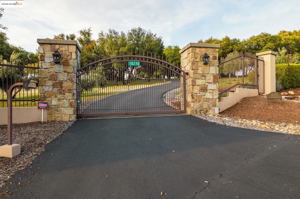 10270 Slate Rim Rd Property Photo 55