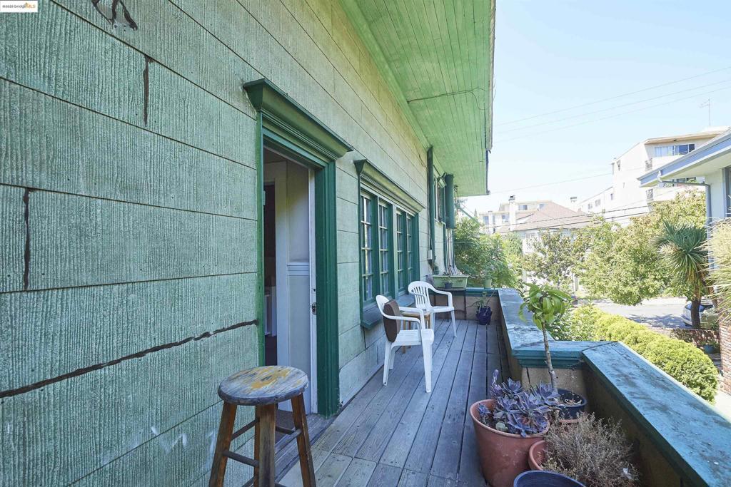 400 Lagunitas Property Photo 13