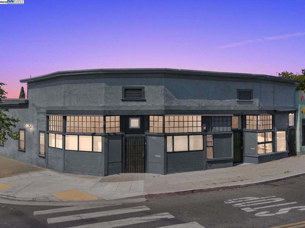 2801 38th Ave Property Photo 1