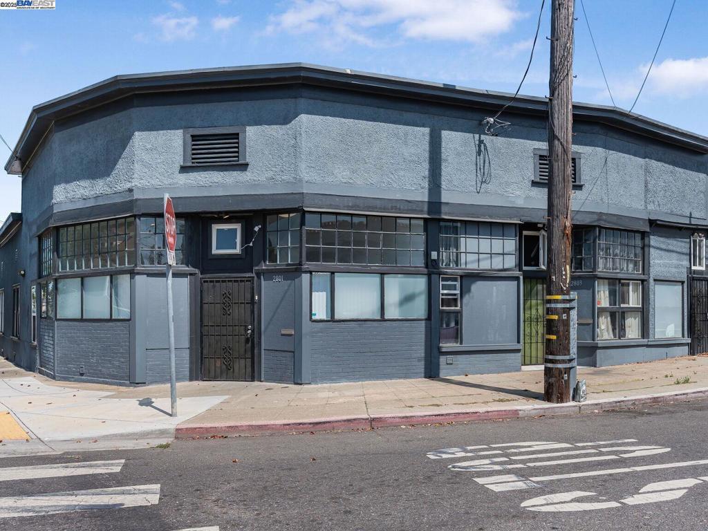 2801 38th Ave Property Photo 10