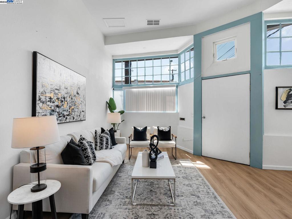 2801 38th Ave Property Photo 14