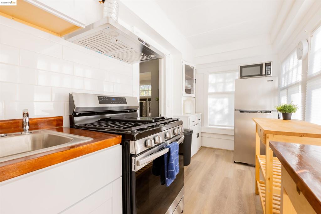 400 Lagunitas Property Photo 7