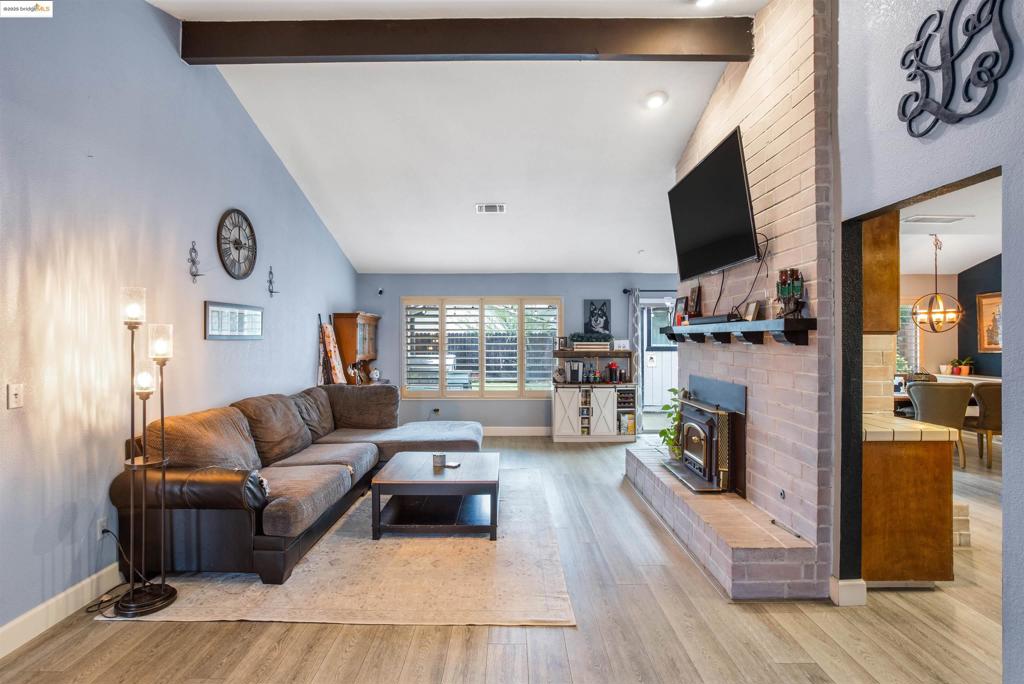 2633 Bayberry Dr Property Photo 8