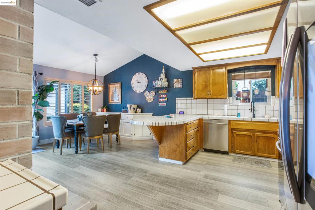 2633 Bayberry Dr Property Photo 17