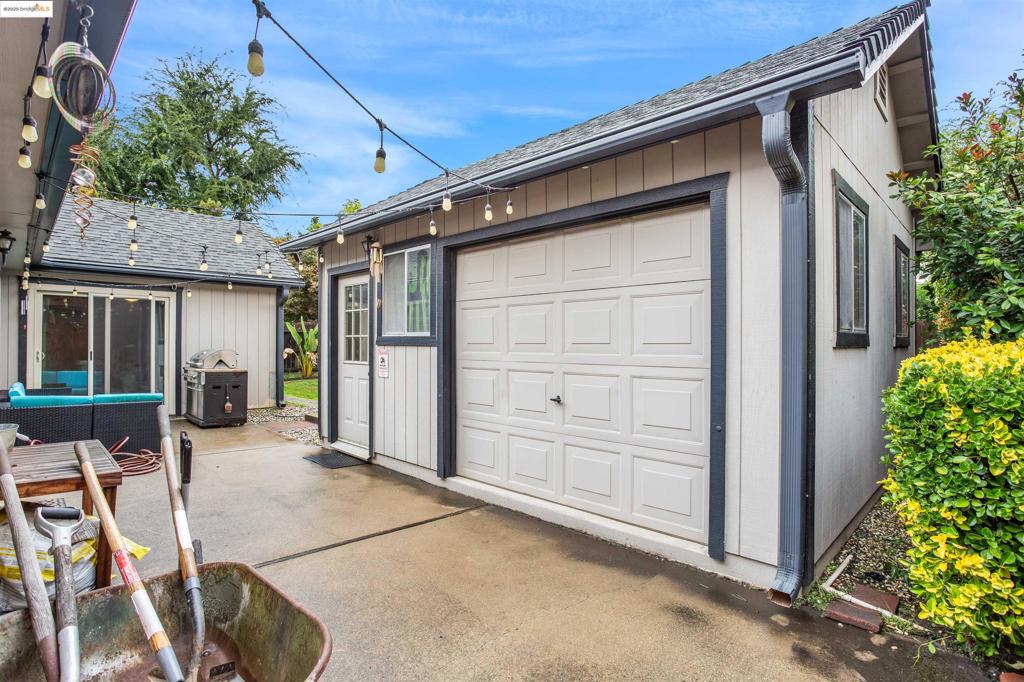 2633 Bayberry Dr Property Photo 29