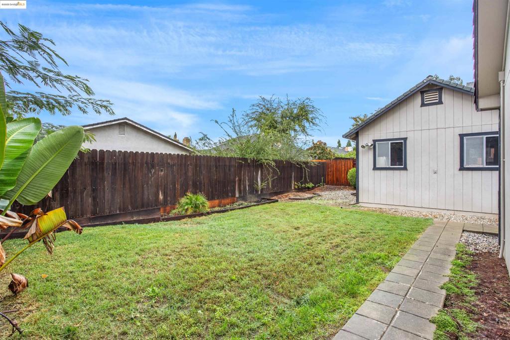 2633 Bayberry Dr Property Photo 32