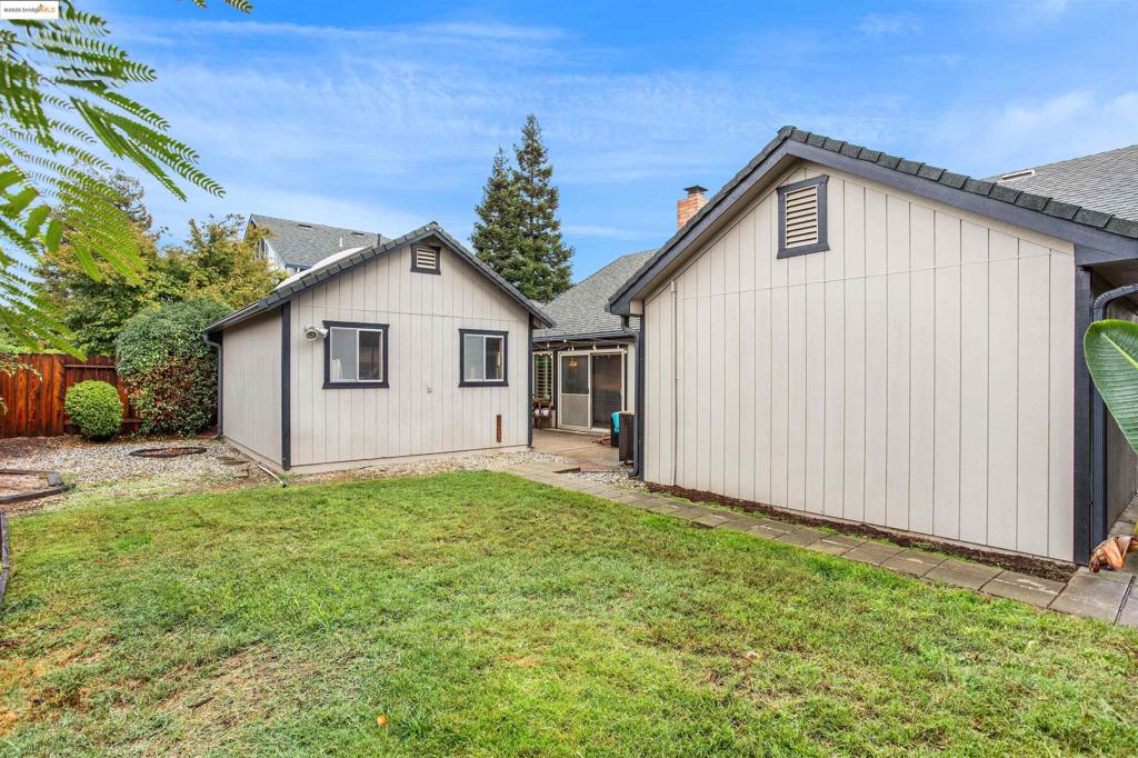 2633 Bayberry Dr Property Photo 33