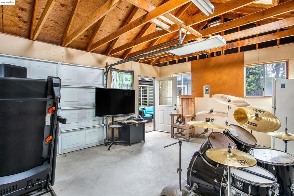 2633 Bayberry Dr Property Photo 38