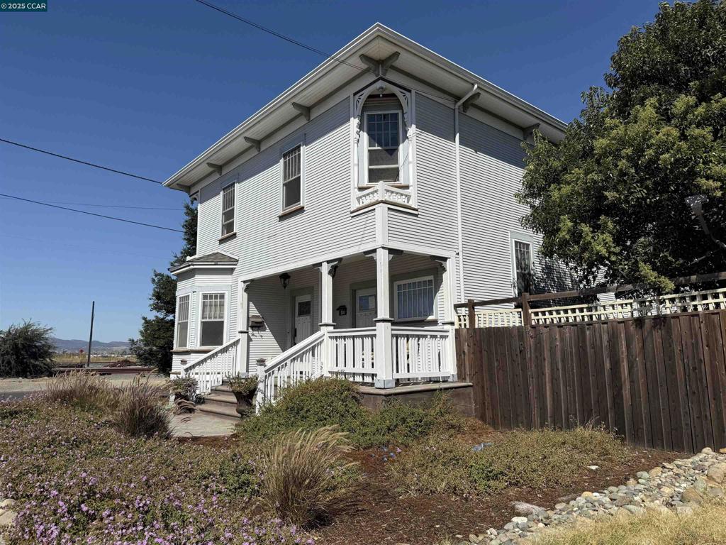 200 Solano St Property Photo 2