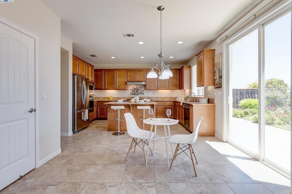 2528 Amantea Way Property Photo 15