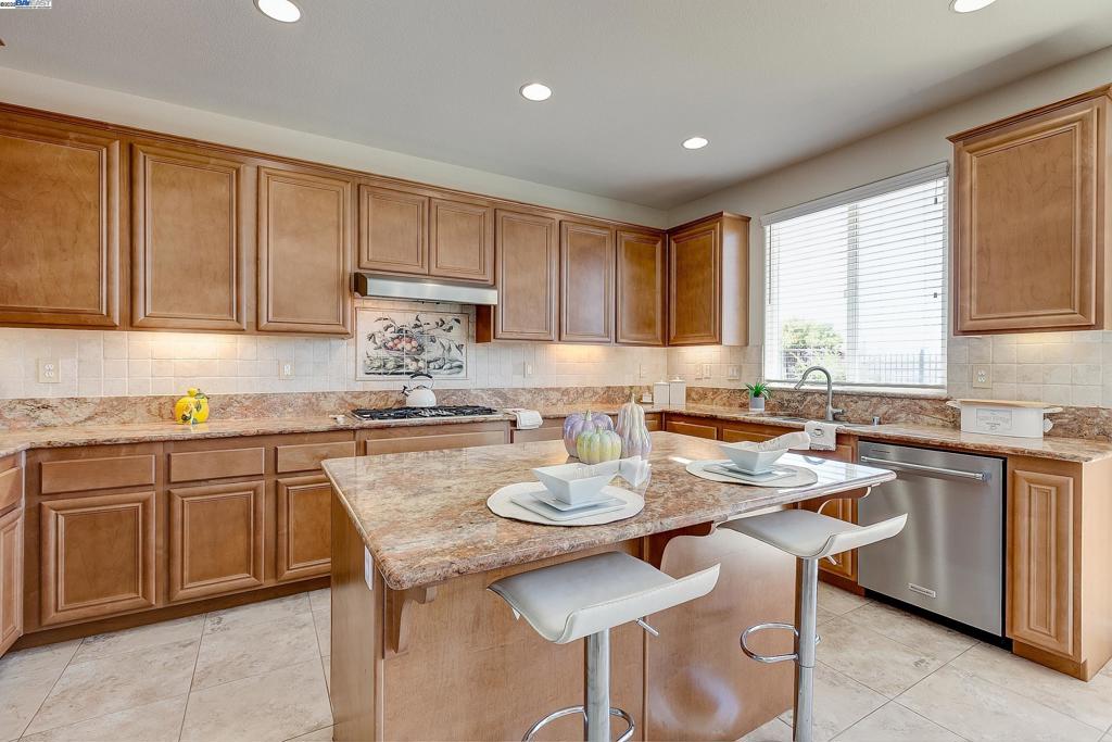 2528 Amantea Way Property Photo 18